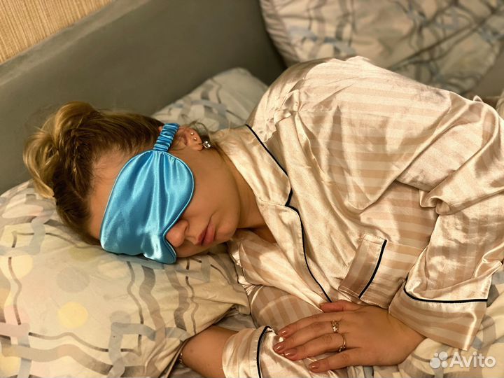 Шелковая маска для сна