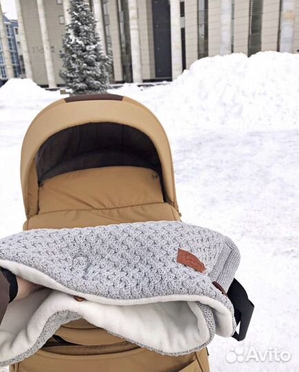 Вязанная тёплая муфта (как варежки) на коляску фир
