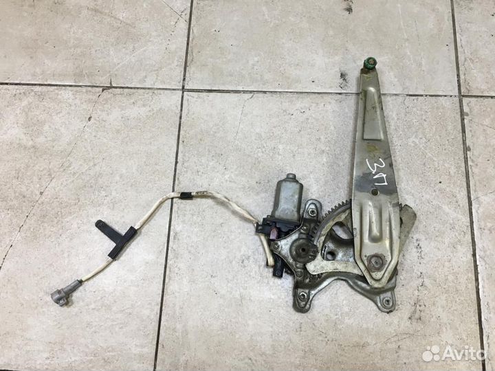 Стеклоподъемник электр. задний правый Toyota Land