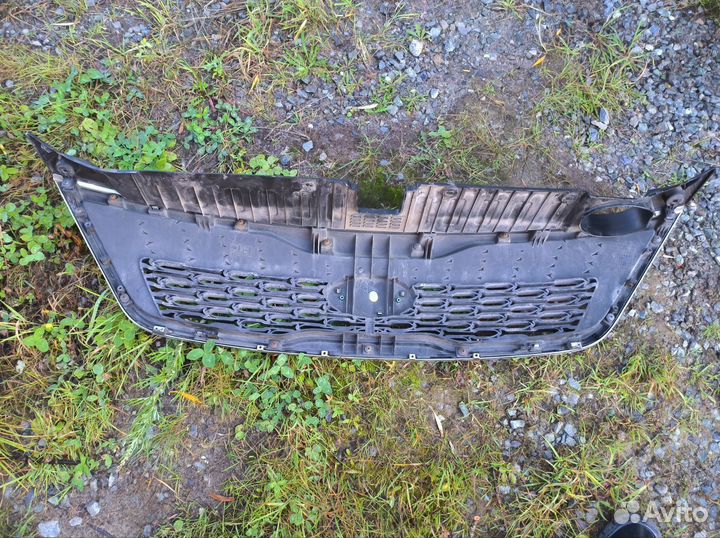 Решетка радиатора kia sorento 2
