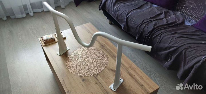 Турник настенный