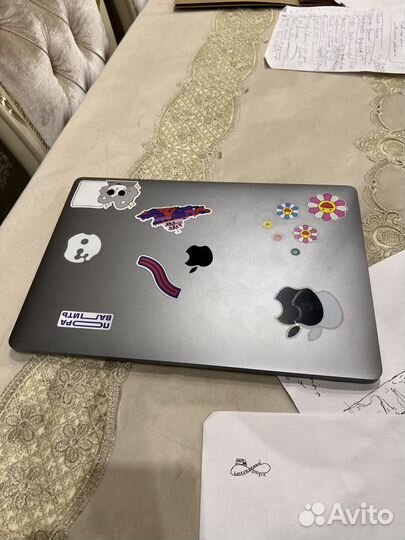 Macbook pro 16 2019 i7 512