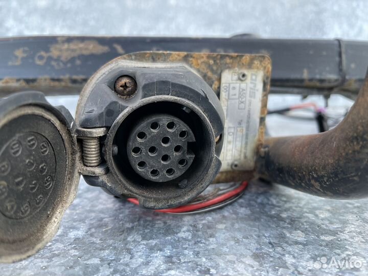 Фаркоп для Volkswagen Caddy 2 9K