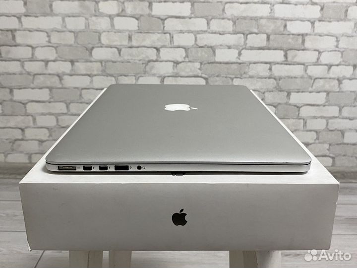 Apple MacBook Pro 16