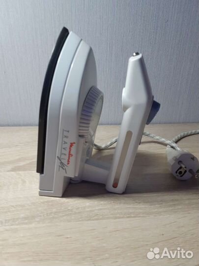 Утюг дорожный