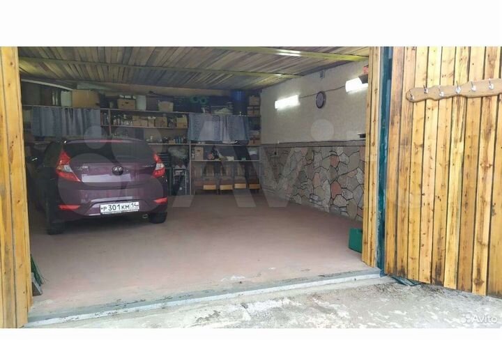 Гараж, > 30 м²