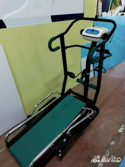 Беговая дорожка, тренажёр