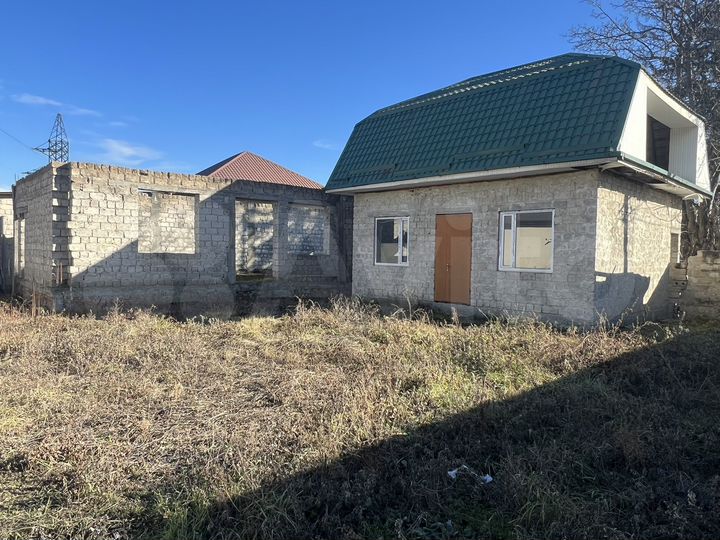 Дом 180 м² на участке 5,5 сот.