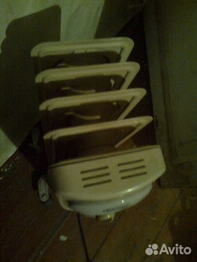 Масляный радиатор обогреватель Делонги