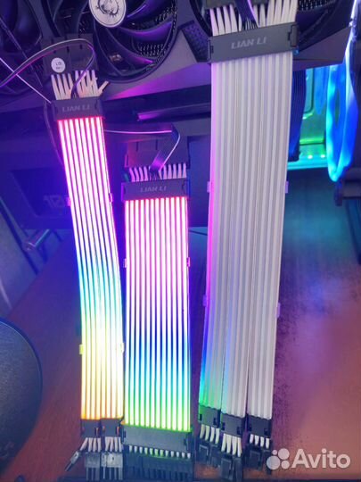 Lian li strimer plus v2 ATX: 2x8pin