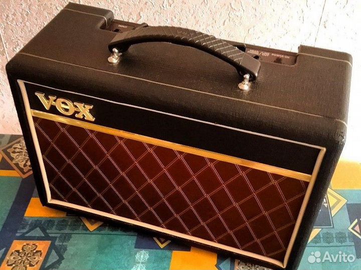 Vox pathfinder 10