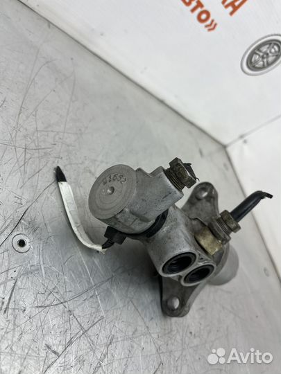 Цилиндр тормозной главный Ford Kuga