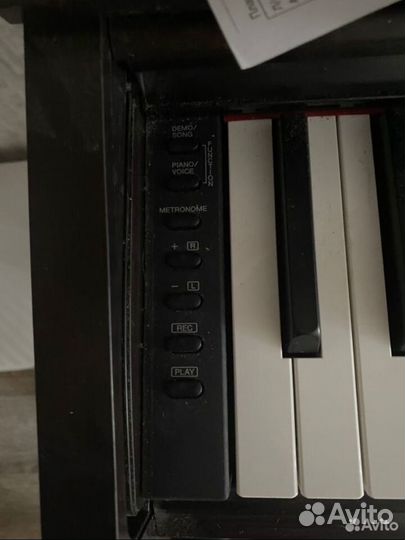 Цифровое пианино yamaha Arius YDP-143