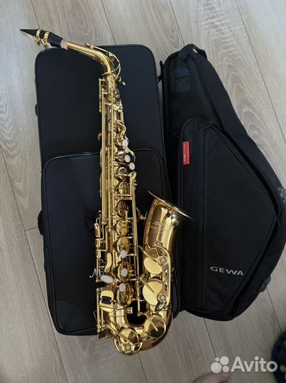 Саксофон альт Mercury