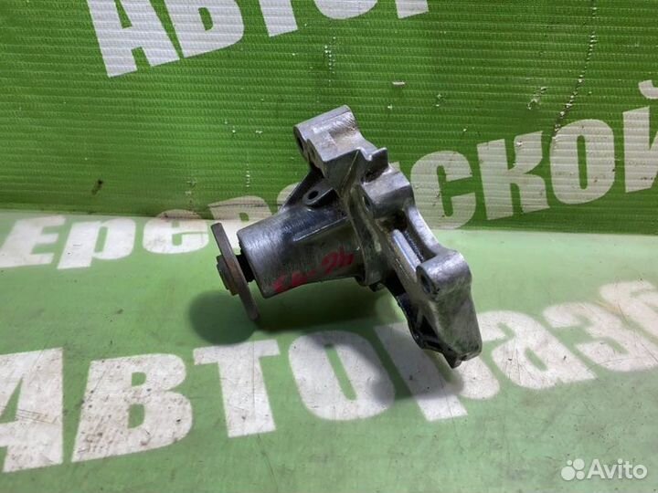 Помпа Mitsubishi Lancer Cedia 4G15