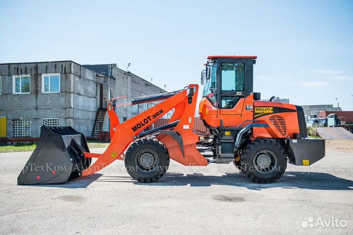 Фронтальный погрузчик Molot 300M, 2022