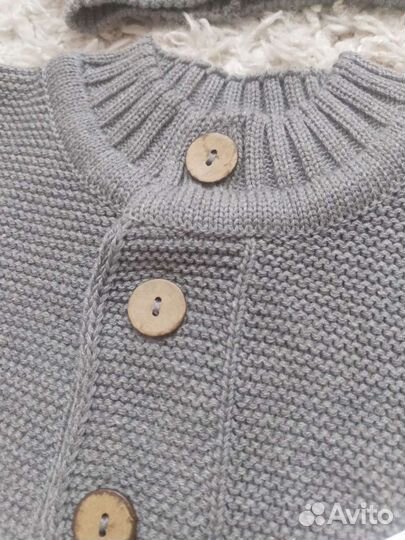 Вязаный комбинезон и шапочка