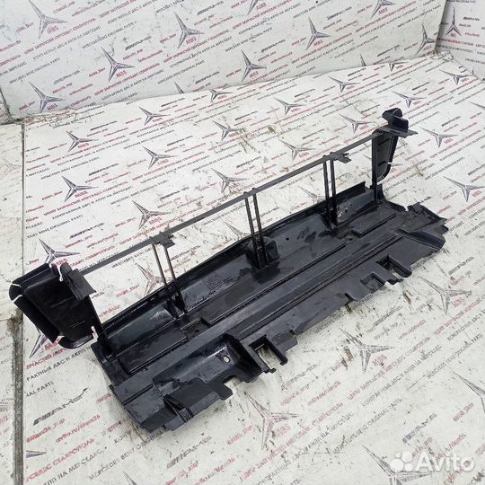 Диффузор радиатора Mercedes C-Class W204 M271.820