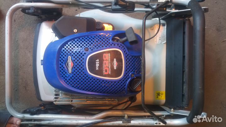 Газонокосилка бензиновая самоходная бу