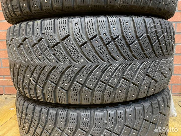 Michelin X-Ice North 4 225/50 R17 98T