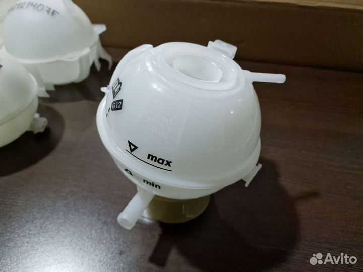 Расширительный бачок VW Polo, Skoda Fabia, Rapid