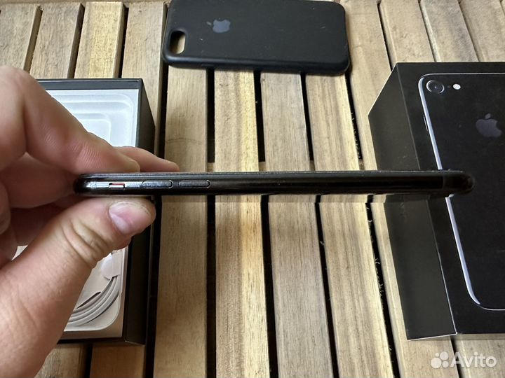 iPhone 7, 32 ГБ