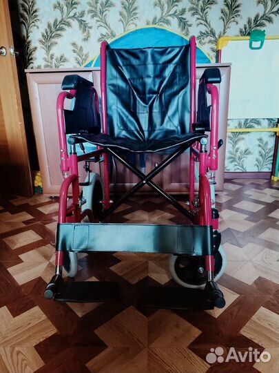 Инвалидная комнатная коляска