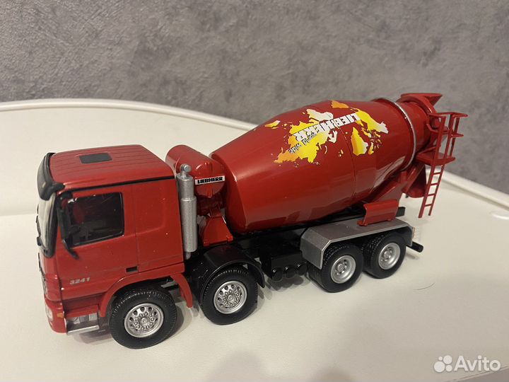 Mercedes Benz Actros 4achs Liebherr 1:50