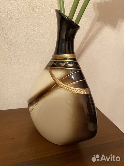 Ваза интерьерная