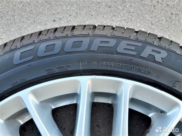 Cooper Zeon CS8 215/50 R17