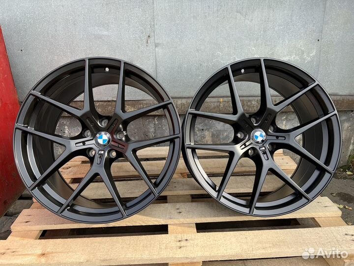 Диски 554 Черный Матовый R20 5-120 BMW F Series