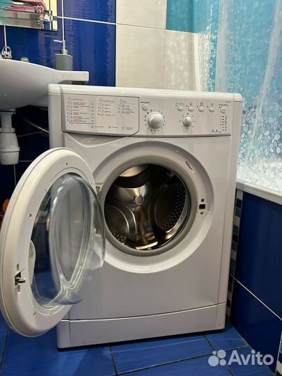 Стиральная машина indesit