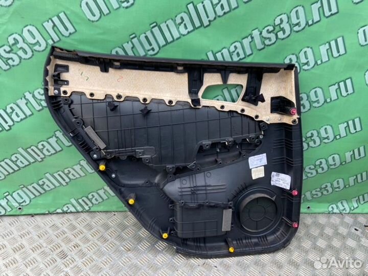 Обшивка салона задняя правая Hyundai I30 1 FD G4FC