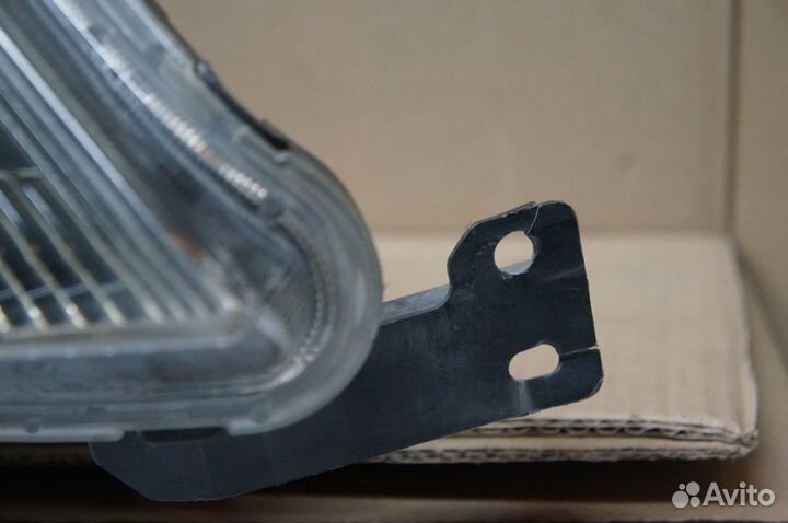 Фара Правая Mitsubishi Outlander XL (2005-2010)