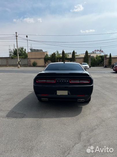 Dodge Challenger 3.6 AT, 2022, 5 000 км