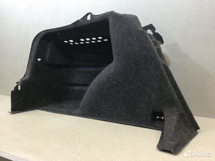 Обшивка багажника Skoda Rapid 2013-2020