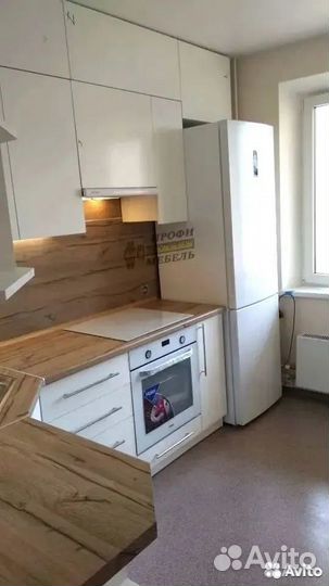 Кухня белая