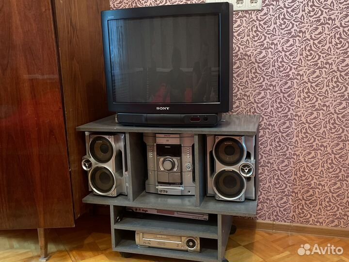 Тумба под телевизор