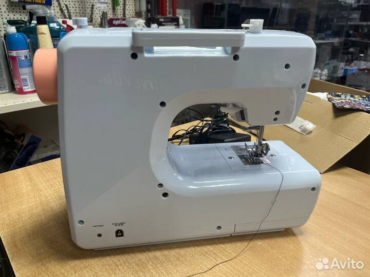 Швейная машина dexp SM-1600H