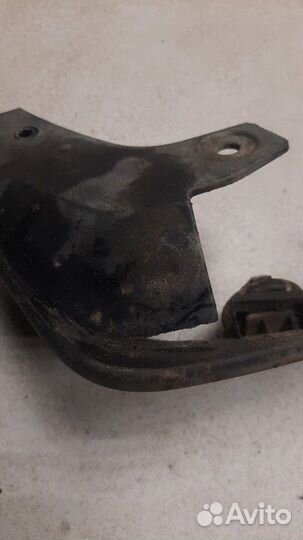 Брызговик задний правый Mazda 3