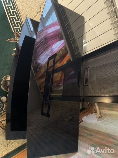 Стеклянная тумба