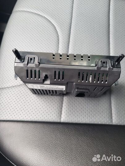 Экран магнитолы