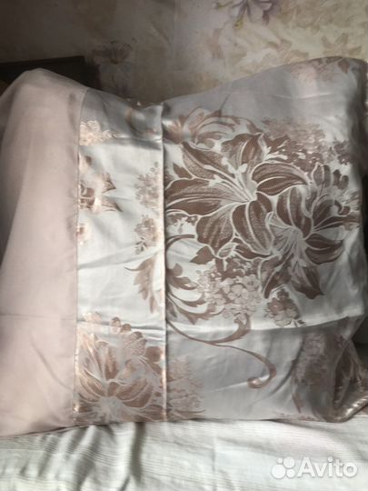 Подушки перьевые бу