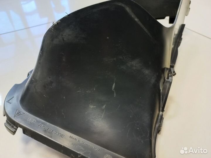 Воздуховод левого интеркуллера Cayenne 958 рестайл