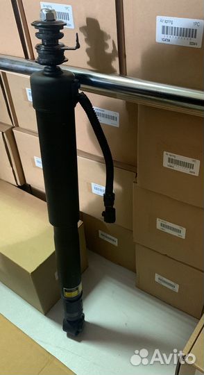 Задний амортизатор Lexus GX460