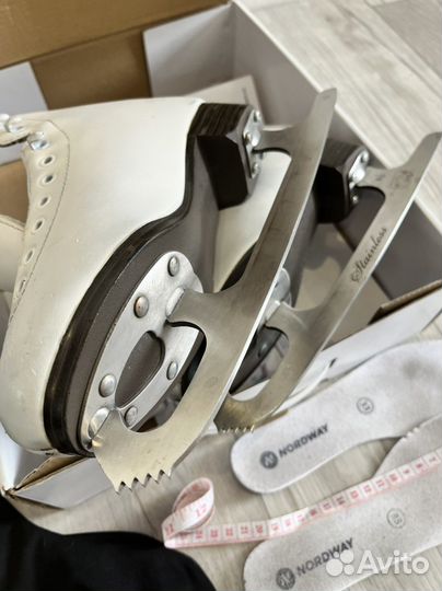 Коньки фигурные