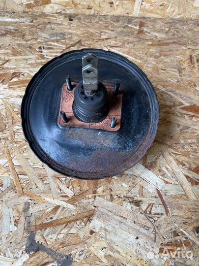 Усилитель тормозов вакуумный Nissan Maxima