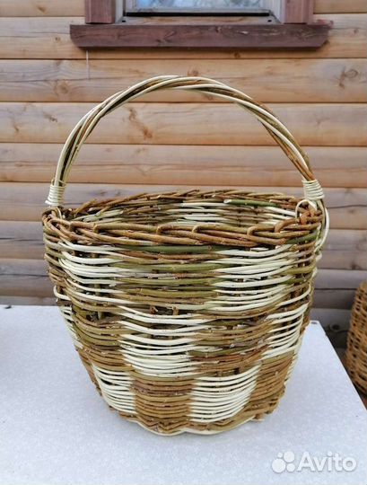 Корзина плетеная
