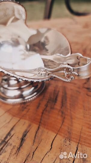 Серебряные щипцы для сахара