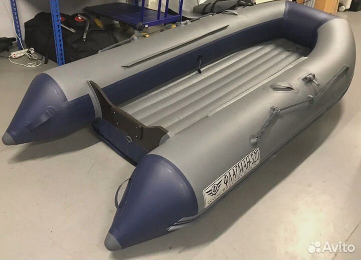 Лодка Флагман 320; пиксель